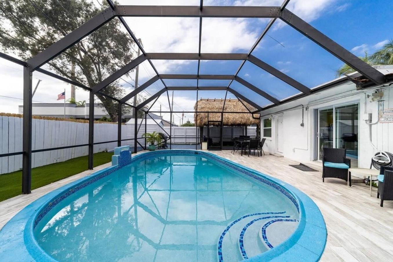Private Heated Pool Villa In Ftl Near Beach フォート・ローダーデール エクステリア 写真