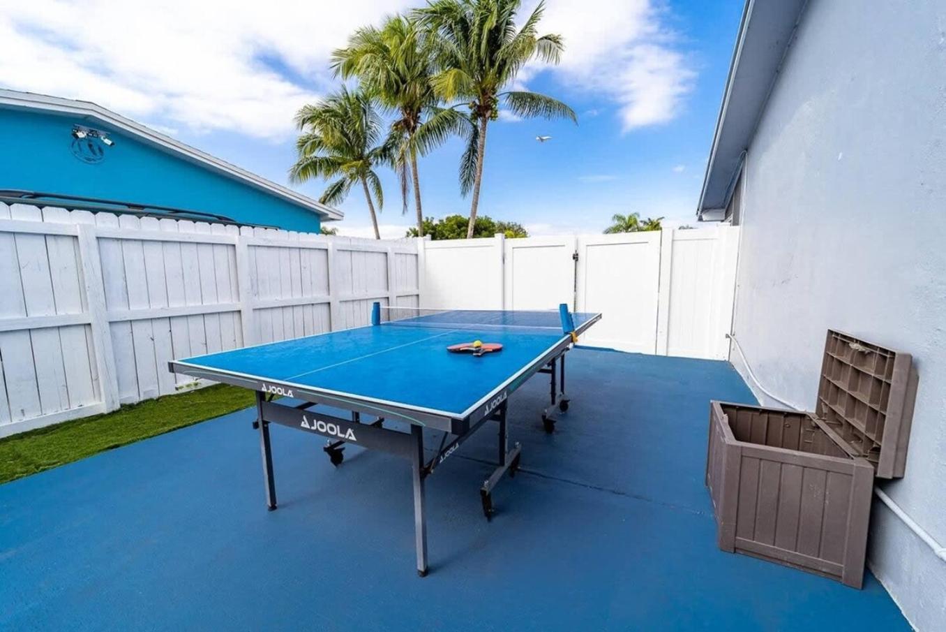 Private Heated Pool Villa In Ftl Near Beach フォート・ローダーデール エクステリア 写真