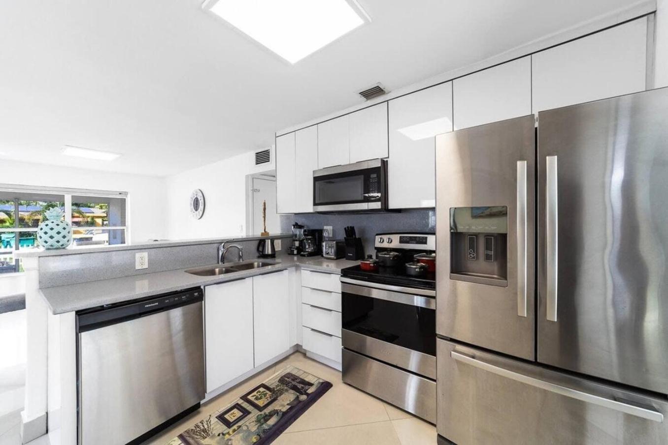 Private Heated Pool Villa In Ftl Near Beach フォート・ローダーデール エクステリア 写真