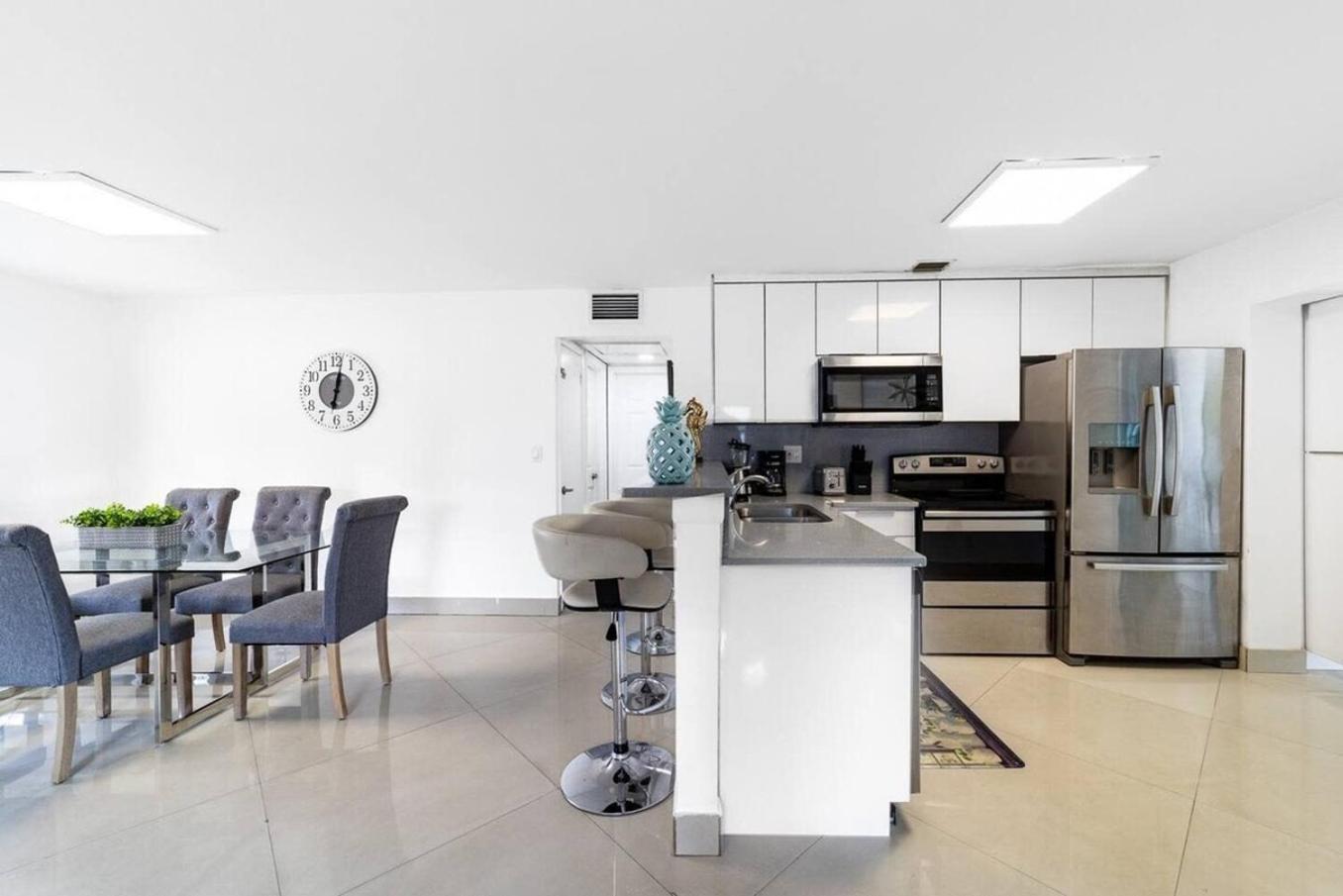 Private Heated Pool Villa In Ftl Near Beach フォート・ローダーデール エクステリア 写真