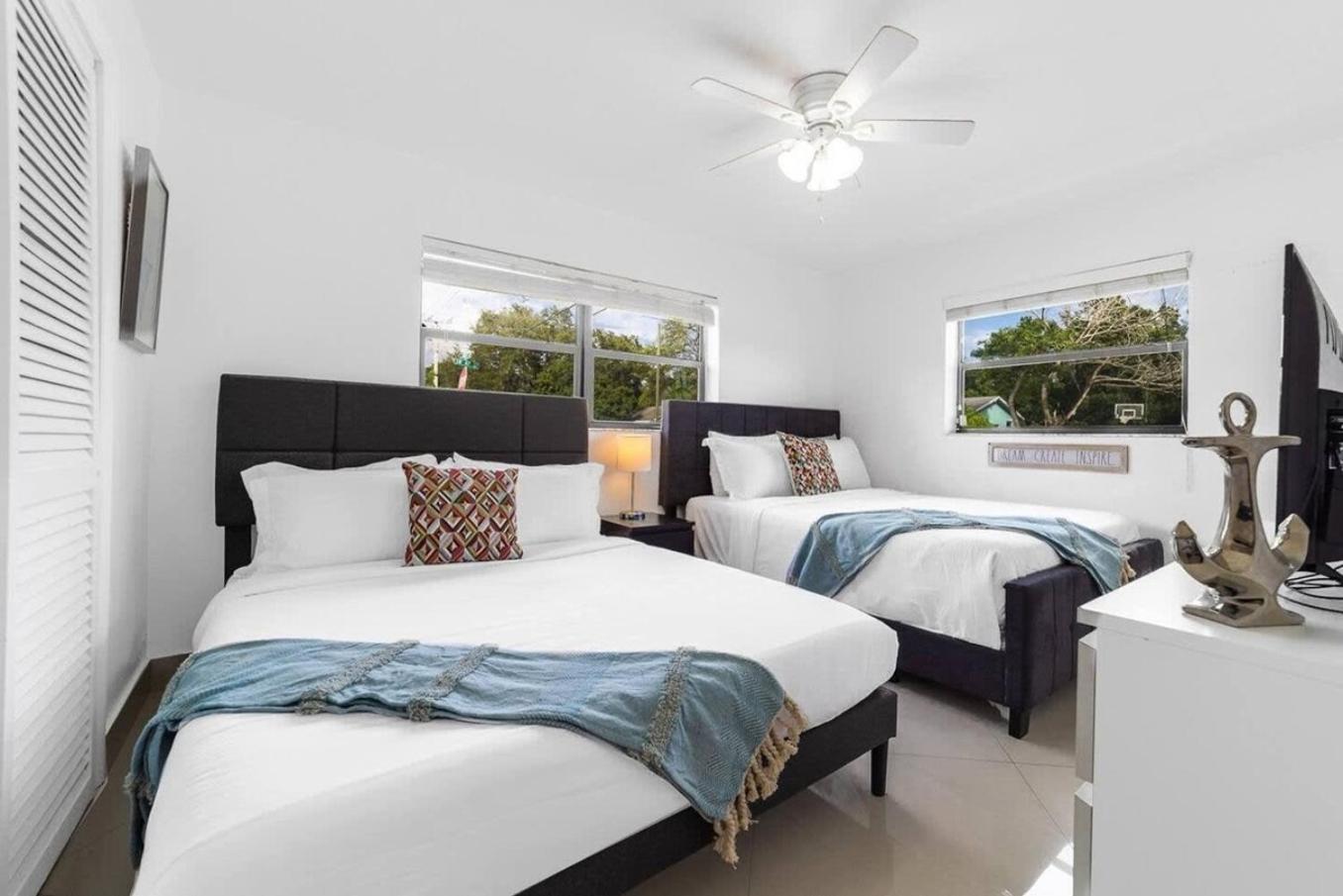 Private Heated Pool Villa In Ftl Near Beach フォート・ローダーデール エクステリア 写真
